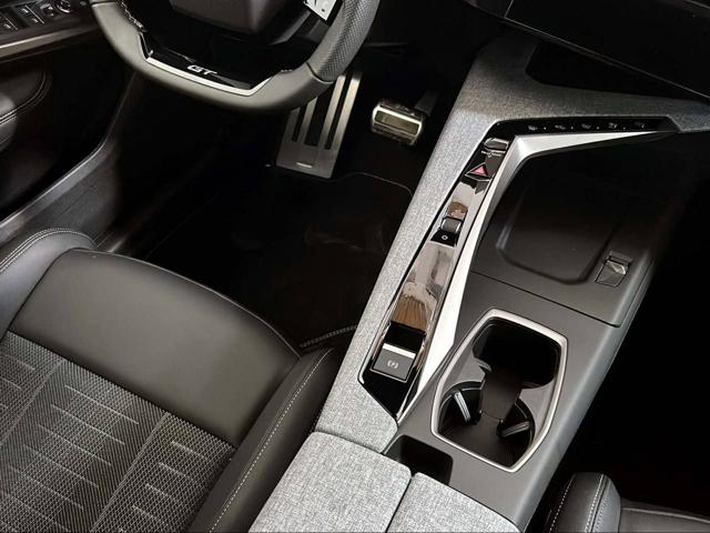 PEUGEOT 3008 usata, con Sedile posteriore sdoppiato