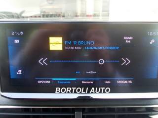 PEUGEOT 2008 usata, con Touch screen