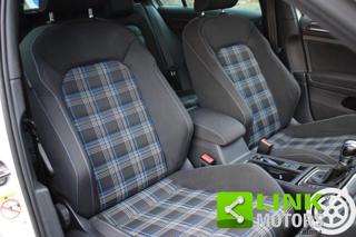 VOLKSWAGEN Golf usata, con Sensori di parcheggio posteriori