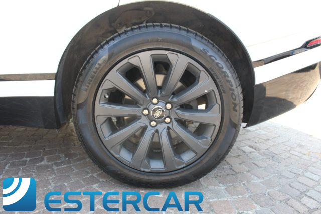 LAND ROVER Range Rover Velar usata, con Sistema di navigazione