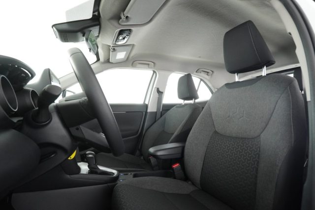 TOYOTA Yaris Cross usata 2