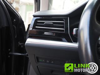 VOLKSWAGEN Touareg usata 38