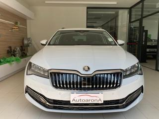 SKODA Superb usata, con Airbag
