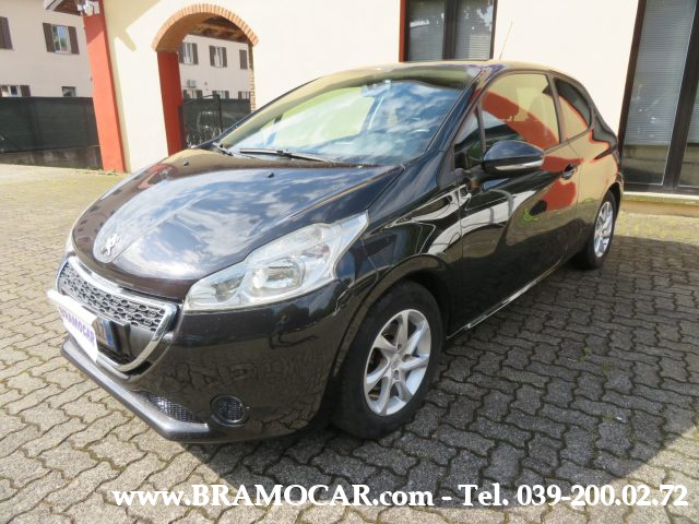 PEUGEOT 208 usata, con Airbag