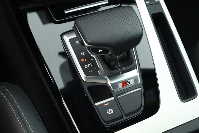 AUDI SQ5 usata, con Park Distance Control