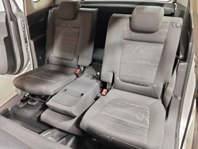 OPEL Meriva usata, con Sedile posteriore sdoppiato