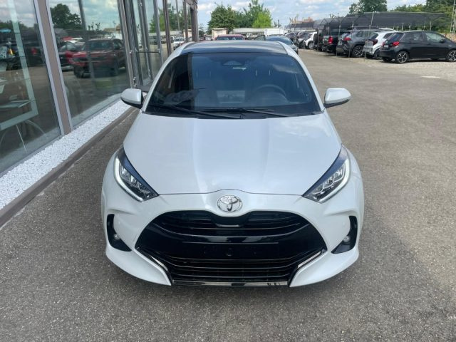 TOYOTA Yaris usata, con Autoradio