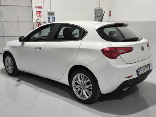 ALFA ROMEO Giulietta usata, con Autoradio