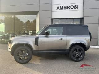 LAND ROVER Defender usata 1