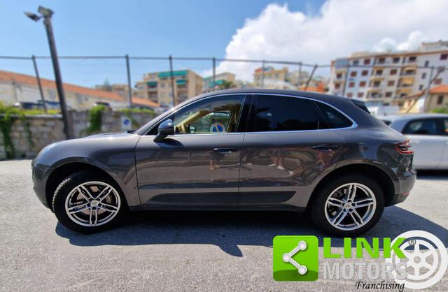 PORSCHE Macan usata, con MP3