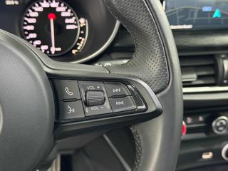 ALFA ROMEO Stelvio usata, con Climatizzatore automatico, 2 zone