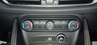 ALFA ROMEO Stelvio usata, con Interni in pelle