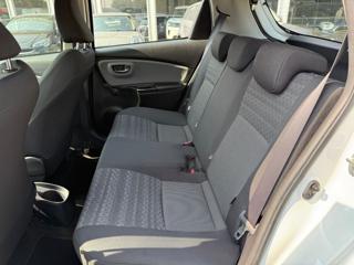 TOYOTA Yaris usata, con Specchietti laterali elettrici
