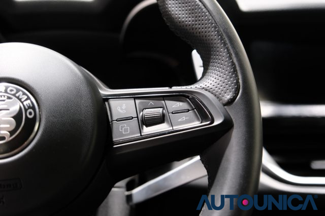 ALFA ROMEO Stelvio usata, con Leve al volante