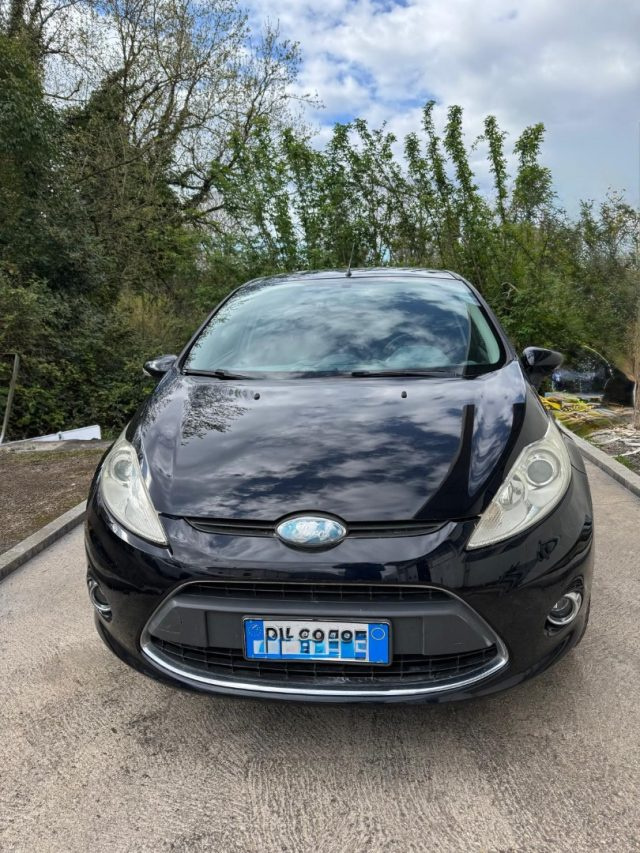 FORD Fiesta usata, con ABS