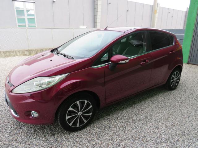 FORD Fiesta usata, con ABS