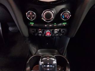 MINI One usata, con Luci diurne LED