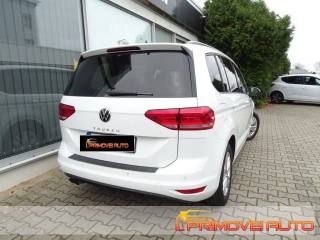 VOLKSWAGEN Touran usata, con Fendinebbia