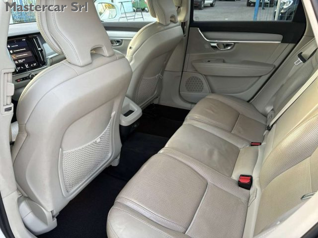 VOLVO V90 Cross Country usata, con ESP