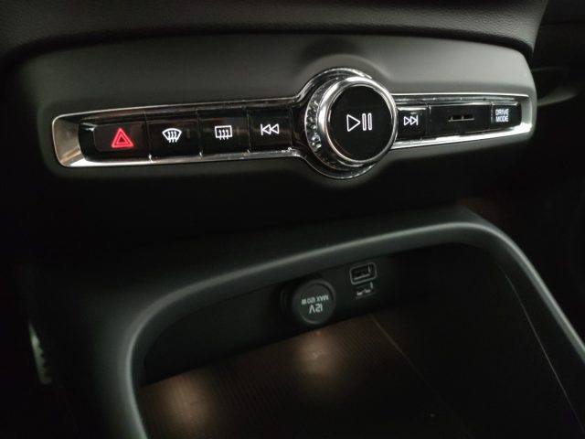 VOLVO XC40 usata, con Bluetooth