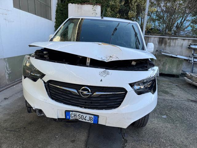 OPEL Combo usata, con Airbag