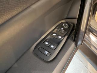 PEUGEOT 308 usata, con Servosterzo