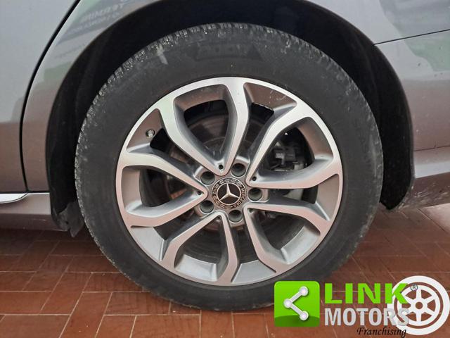 MERCEDES-BENZ C 200 usata 32