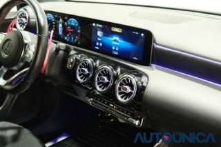 MERCEDES-BENZ A 180 usata, con Freno di stazionamento elettrico