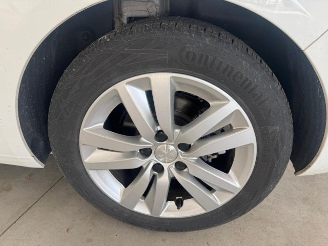 PEUGEOT 308 usata, con Sistema di navigazione