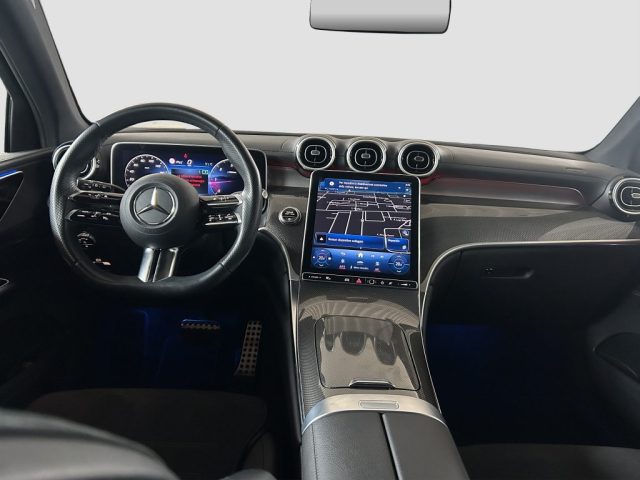 MERCEDES-BENZ GLC 220 usata 10