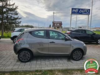 LANCIA Ypsilon usata, con Autoradio