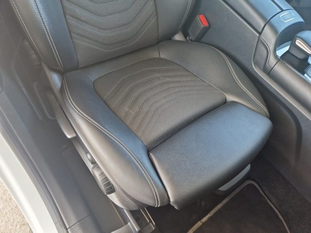 MERCEDES-BENZ GLB 180 usata, con Climatizzatore