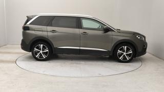 PEUGEOT 5008 usata, con Autoradio