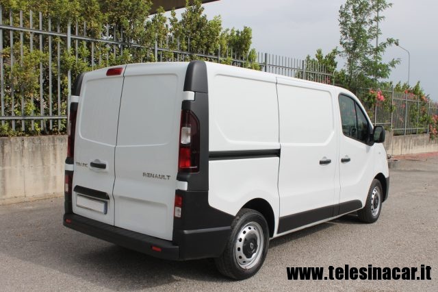 RENAULT usata 3
