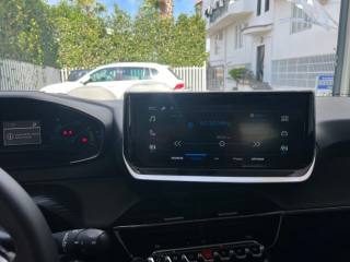 PEUGEOT 208 usata, con Sistema di navigazione