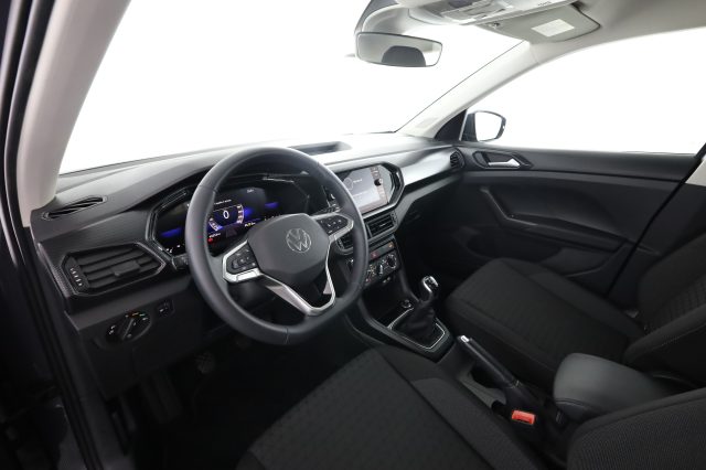 VOLKSWAGEN T-Cross usata 1