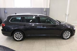 VOLKSWAGEN Passat Variant usata, con Boardcomputer