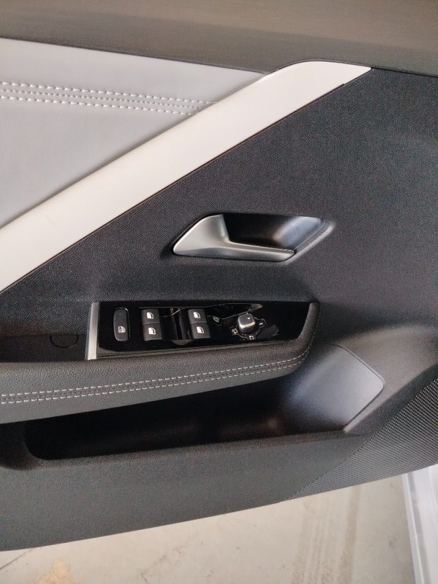 OPEL Astra usata, con Autoradio digitale
