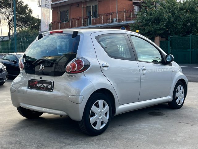 TOYOTA Aygo usata, con Autoradio
