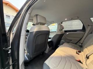 VOLKSWAGEN Touareg usata, con Fendinebbia