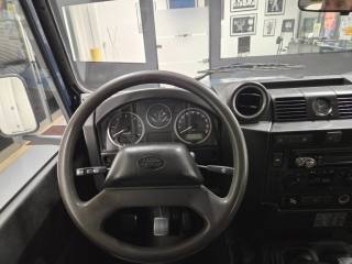 LAND ROVER Defender usata 28