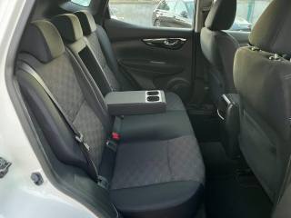 NISSAN Qashqai usata, con Boardcomputer