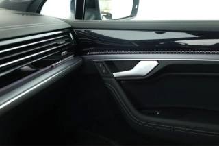 VOLKSWAGEN Touareg usata, con Servosterzo
