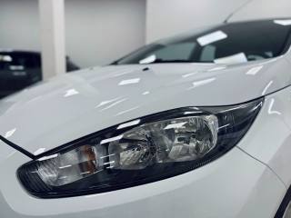 FORD Fiesta usata, con Autoradio