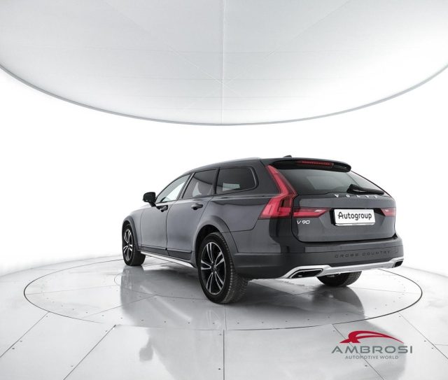 VOLVO V90 Cross Country usata 3