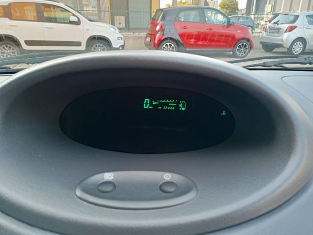 TOYOTA Yaris usata, con Lettore CD
