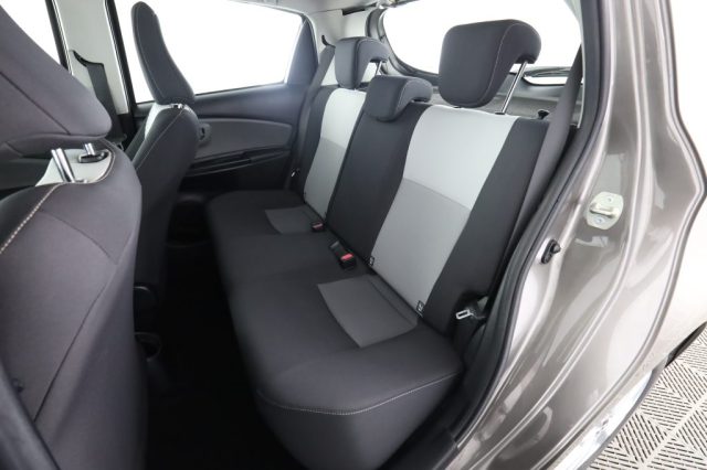 TOYOTA Yaris usata 3