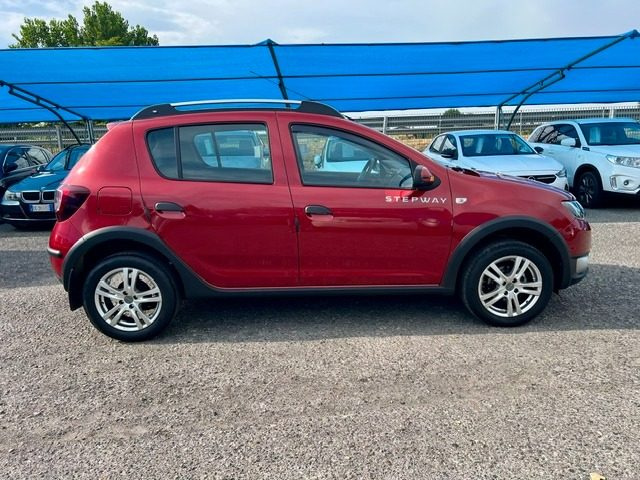 DACIA Sandero usata, con Alzacristalli elettrici