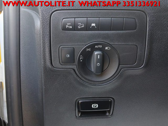 MERCEDES-BENZ Vito usata, con Sensore di luce
