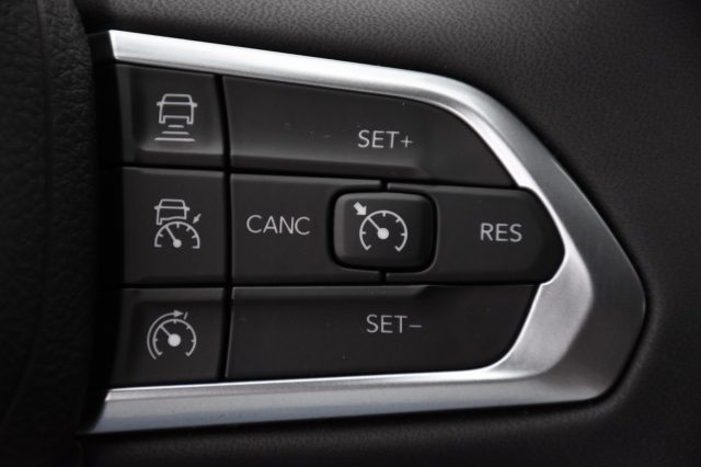JEEP Compass usata, con Volante in pelle